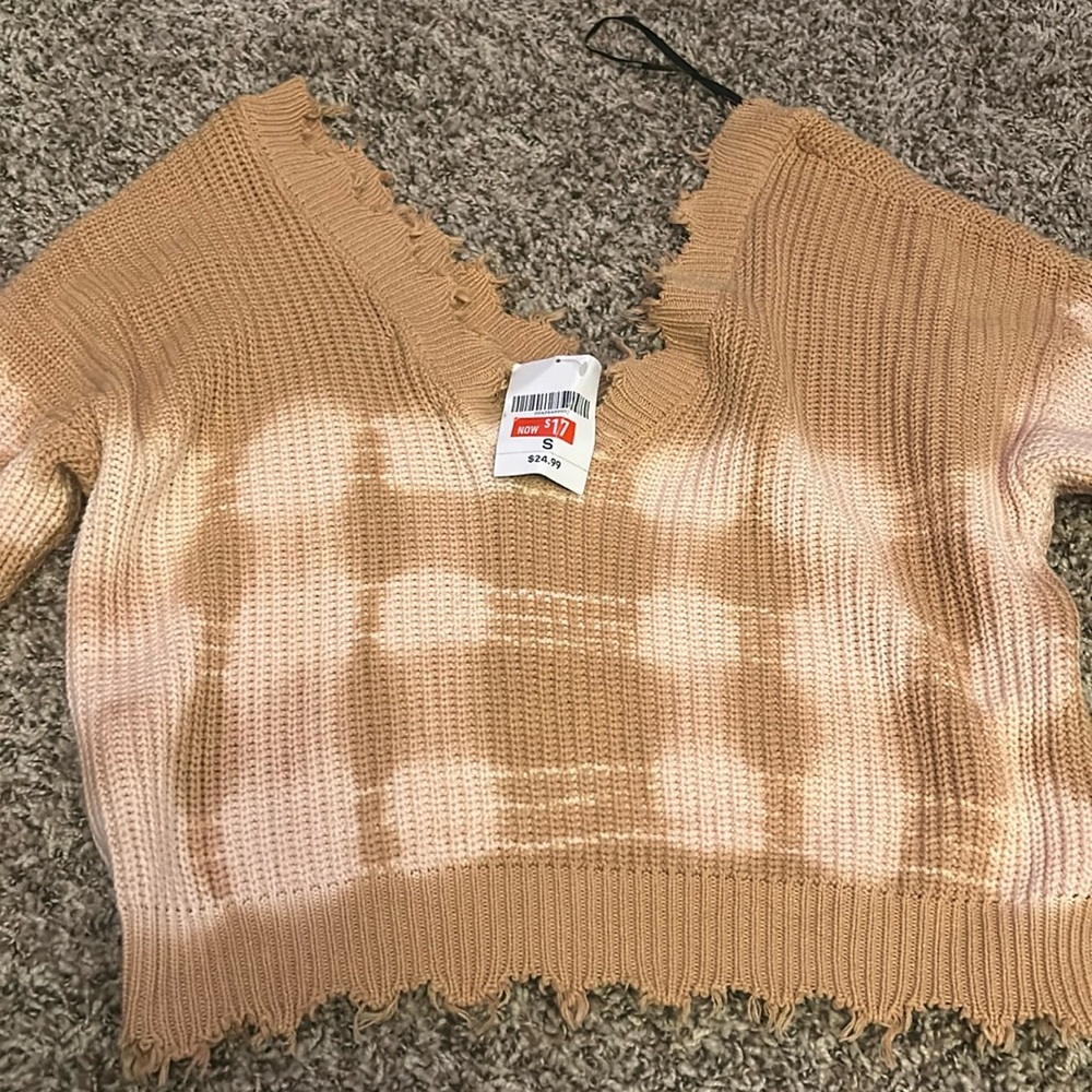 Sweatshirt